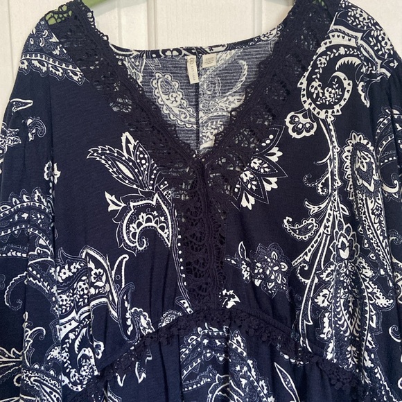 Cato long sleeve flowy top - Picture 2 of 4